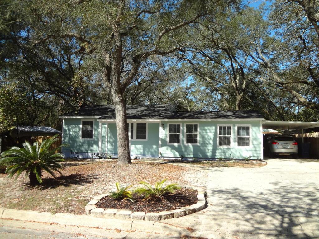 121 Marie Drive - Photo 1