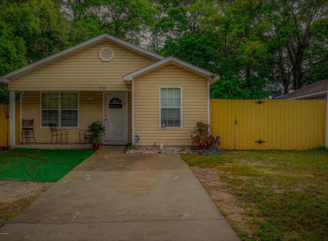 715 13TH Street - Photo 1