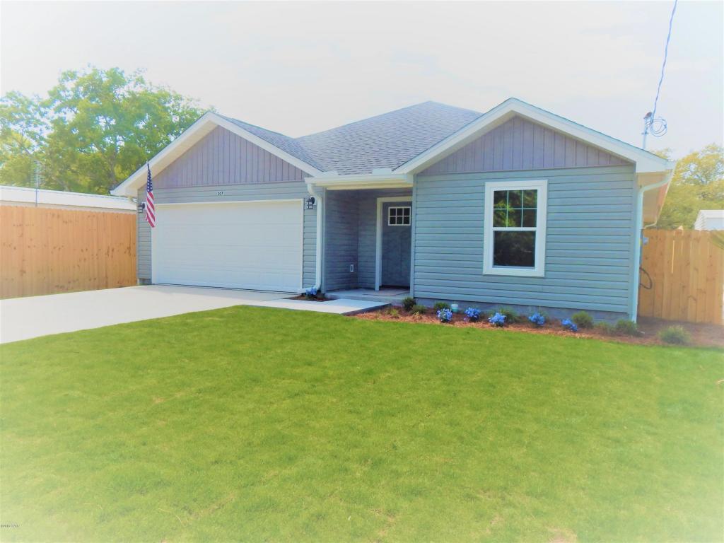 307 Oleander Drive - Photo 1