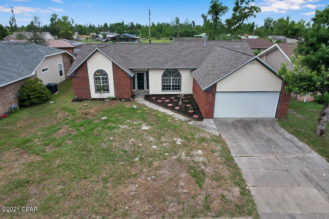 929 Lee Court - Photo 1