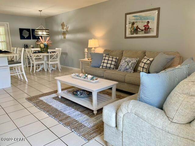 122 Leslie Lane - Photo 1