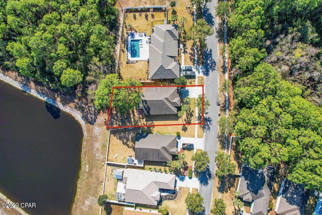 302 Bainbridge Street - Photo 1