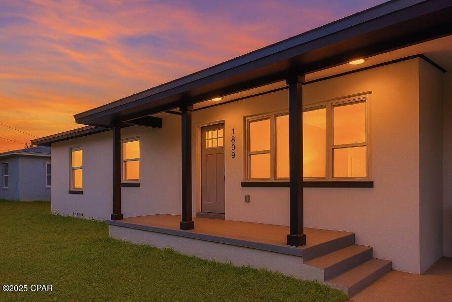 1809 Clay Avenue - Photo 1