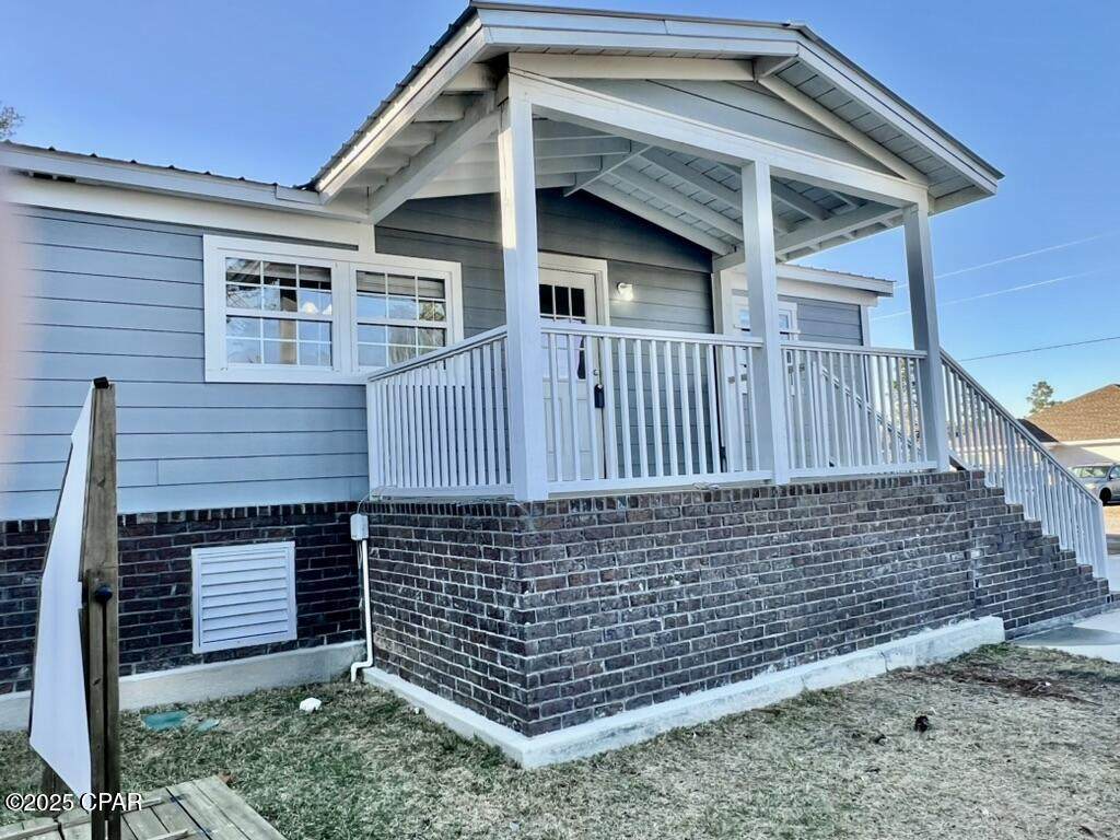 115 Rembrandt Circle - Photo 1