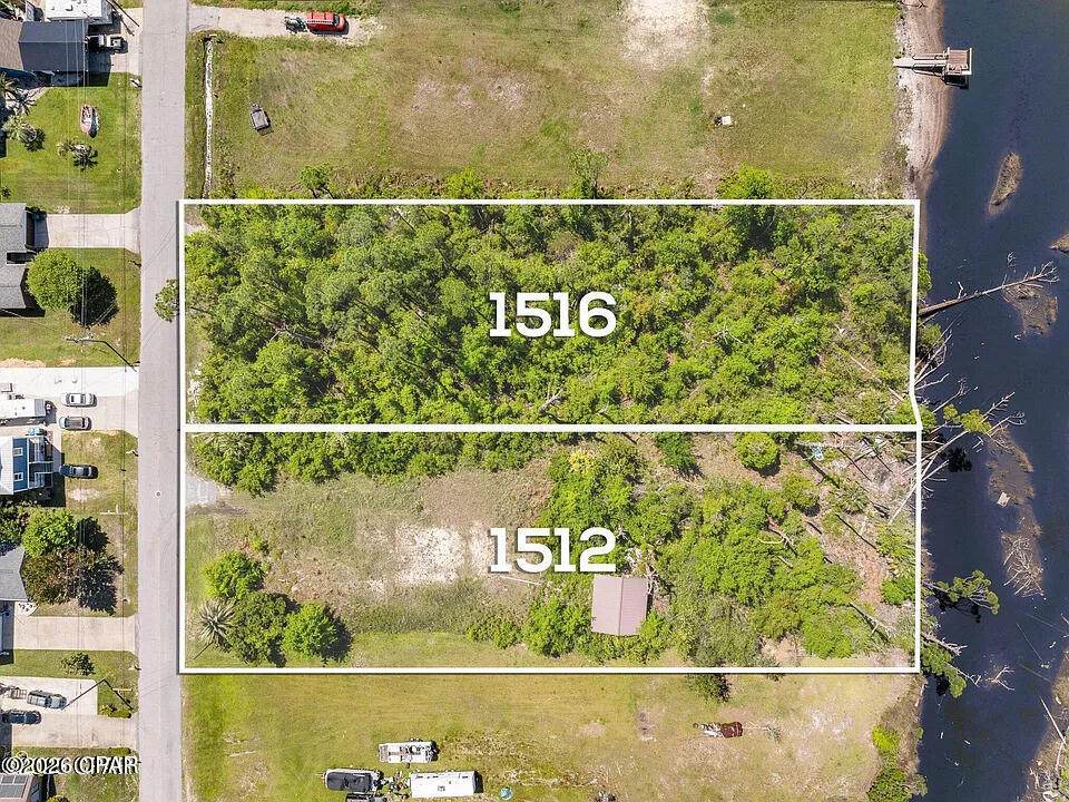 1512 Berthe Avenue - Photo 1