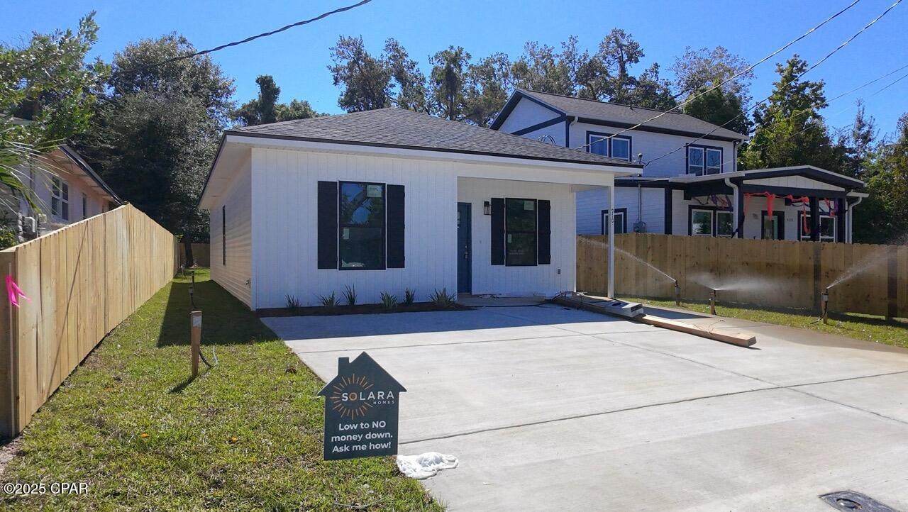 910 9th Court - Photo 1