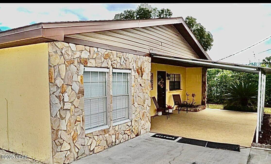 848 Helen Avenue - Photo 1