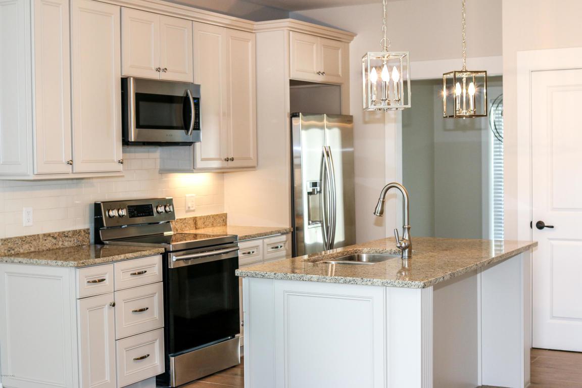 138 Sea Breeze Circle - Photo 1