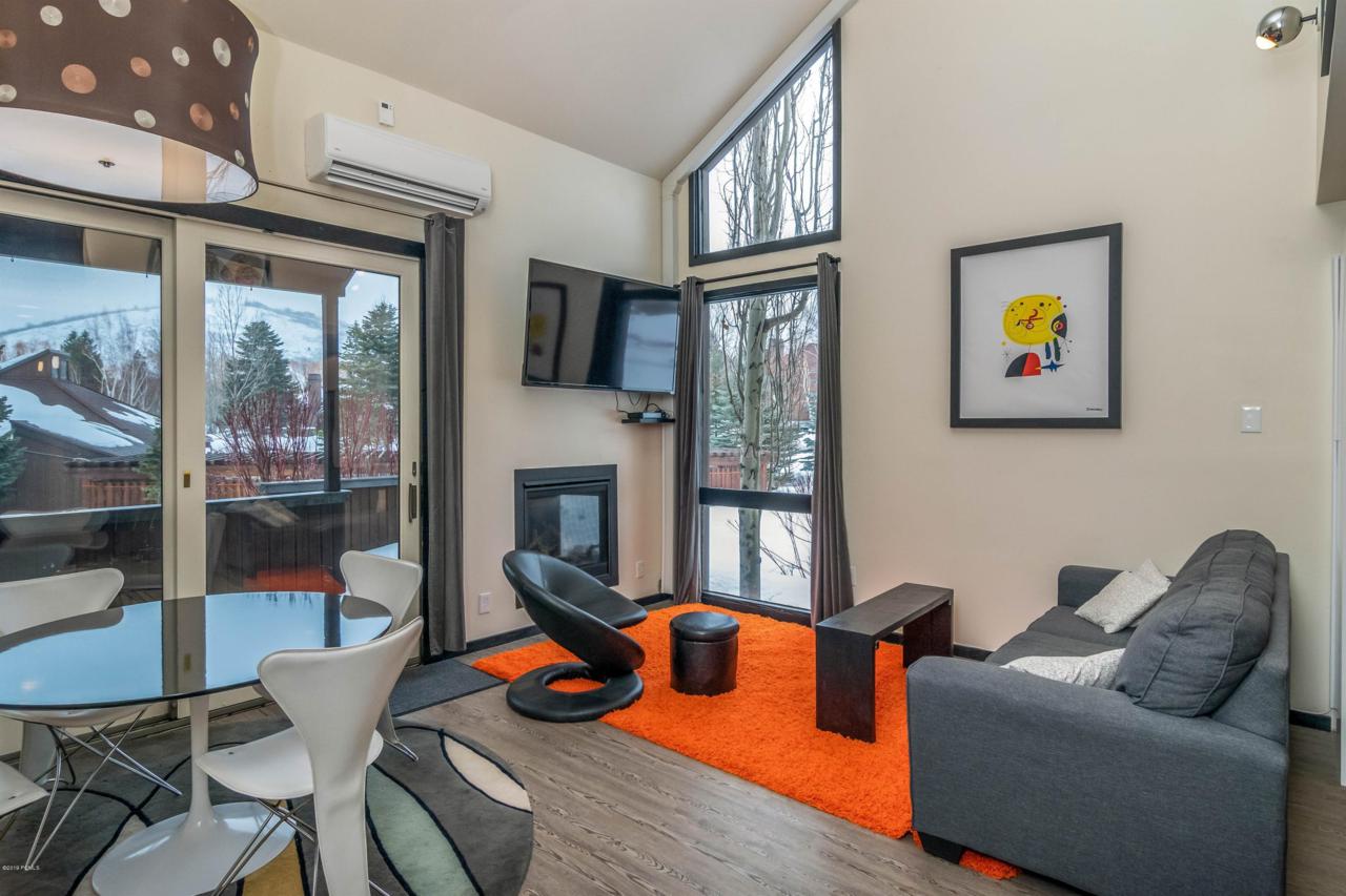1540 Three Kings Dr - Photo 1