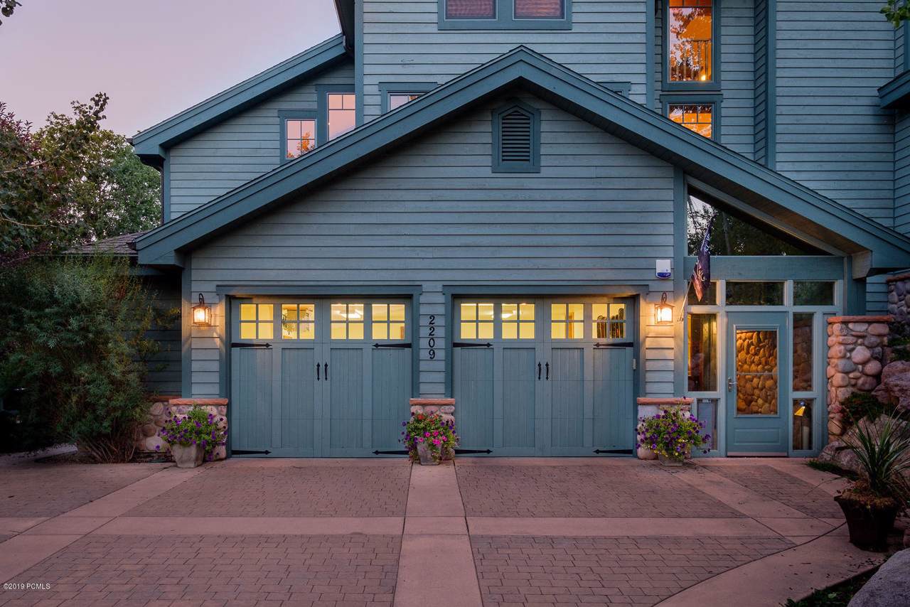 2209 Morning Star Drive - Photo 1