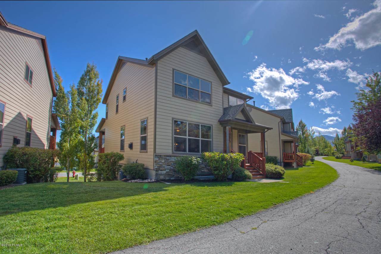 5673 Polar Way - Photo 1