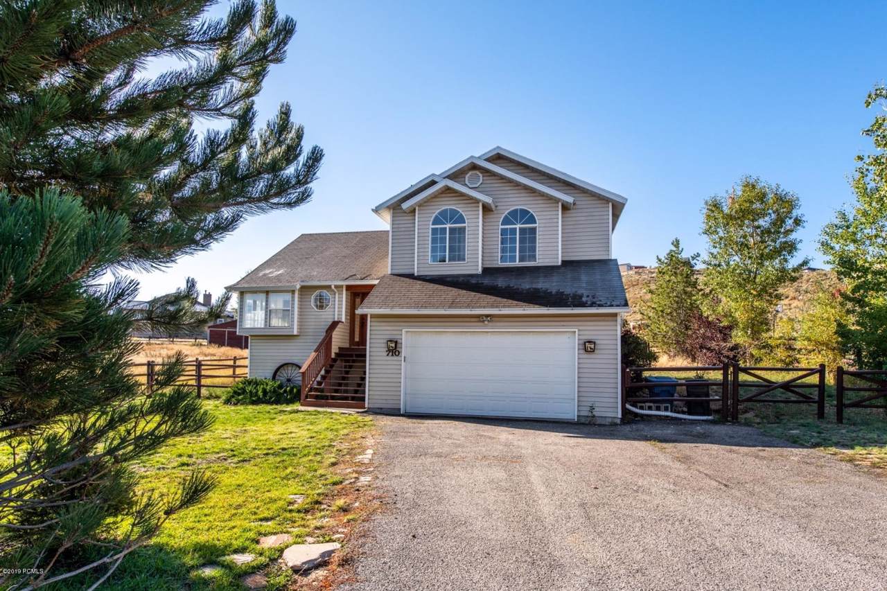 710 Highland Drive - Photo 1