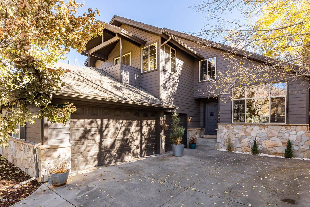 3986 Voelker Court - Photo 1