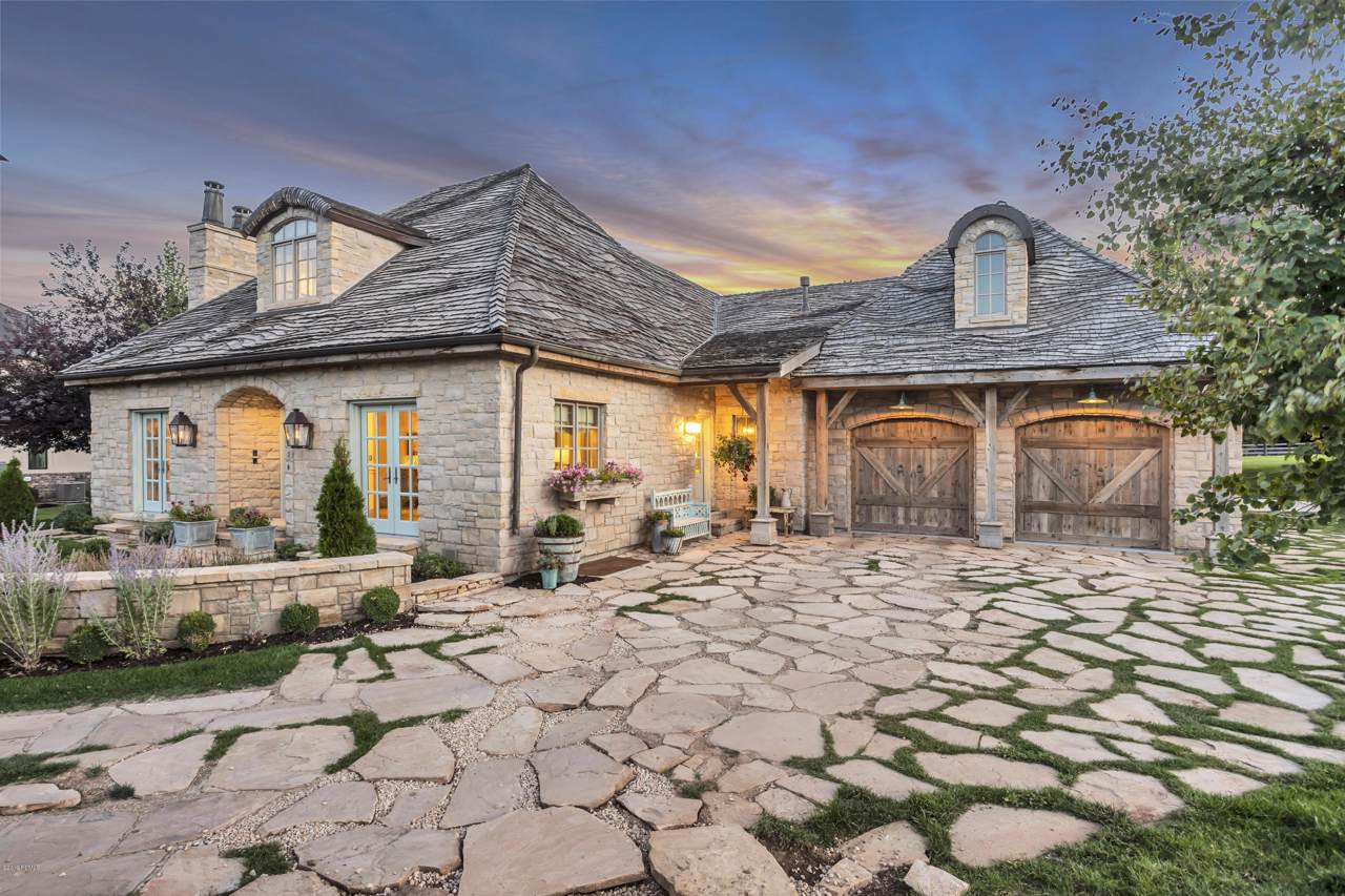 1050 Mont Blanc Court - Photo 1