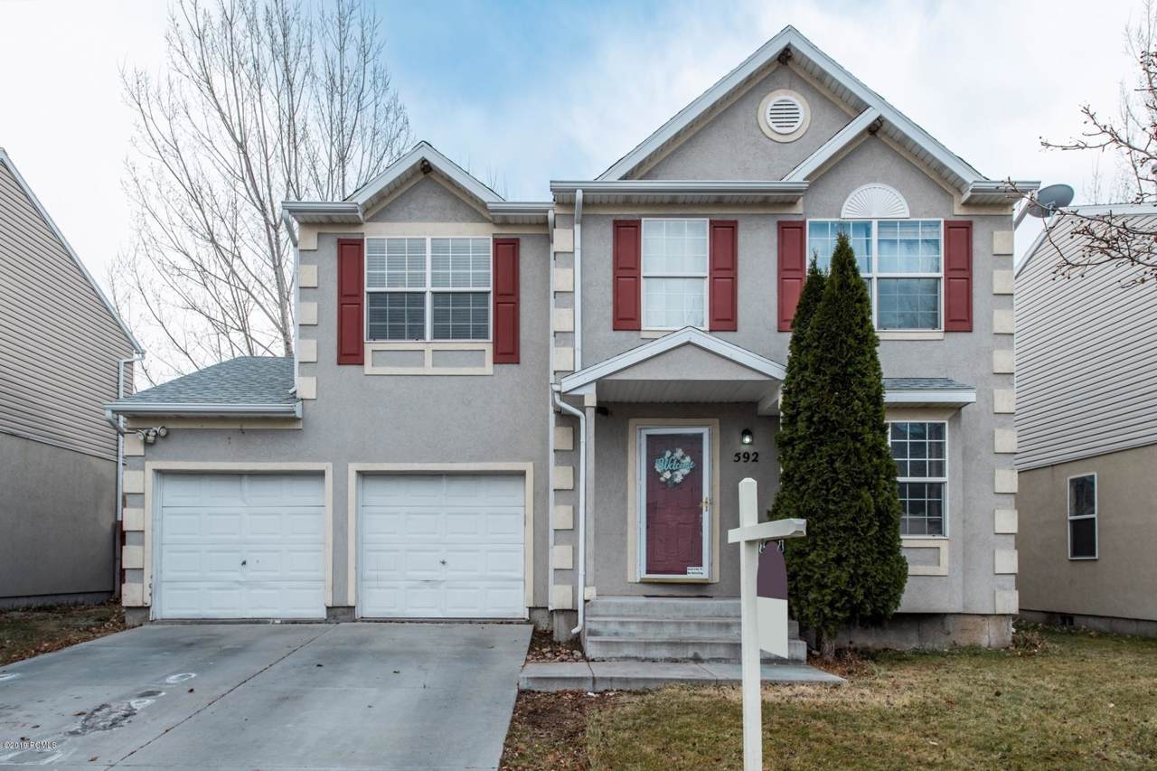 592 Muirfield Drive - Photo 1