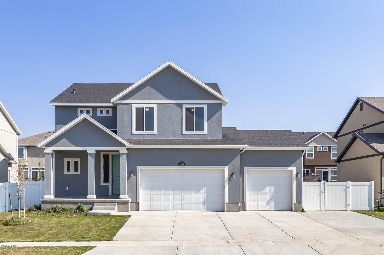 2159 60 East - Photo 1