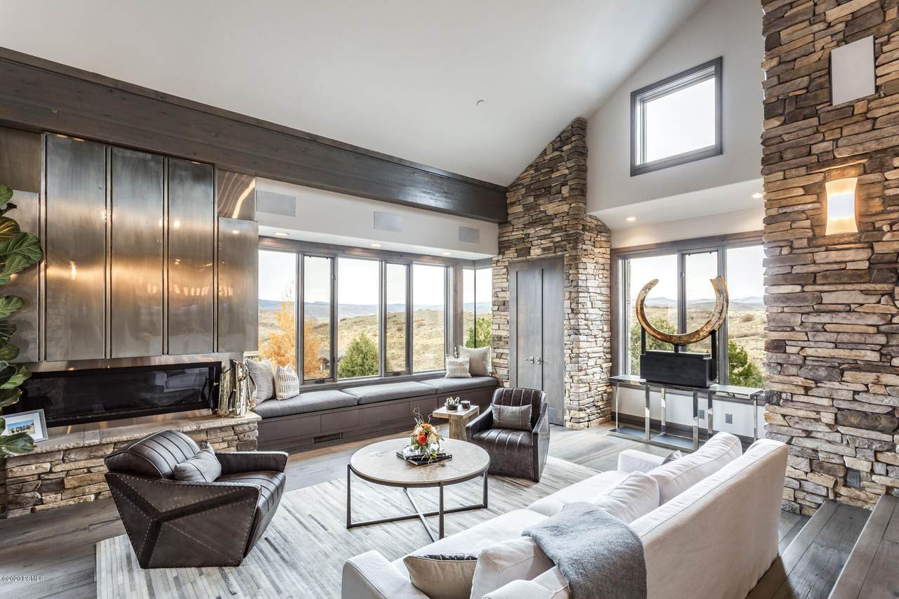 9045 Twin Peaks Drive - Photo 1