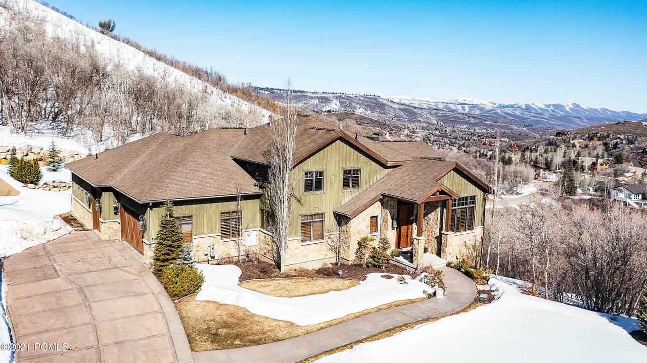 7083 Pinecrest - Photo 1