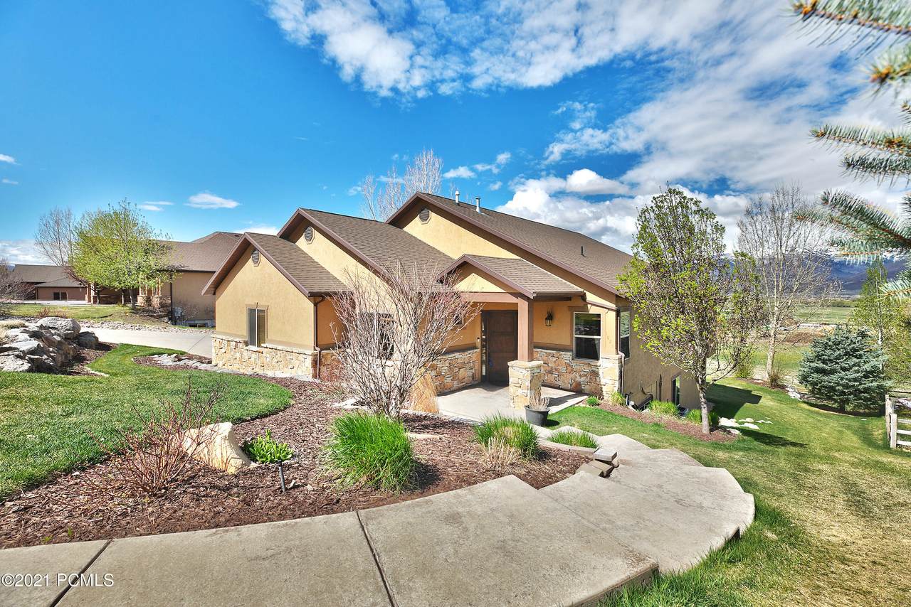 1621 Callaway Drive - Photo 1