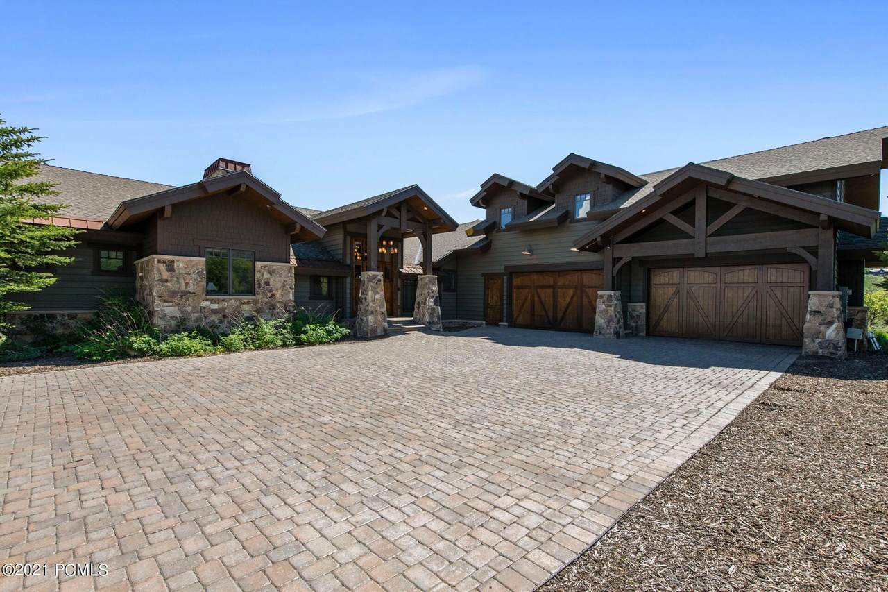 960 Deer Hill Road - Photo 1