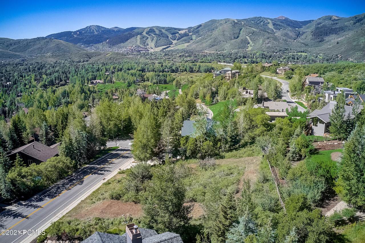 3127 Meadows Drive - Photo 1