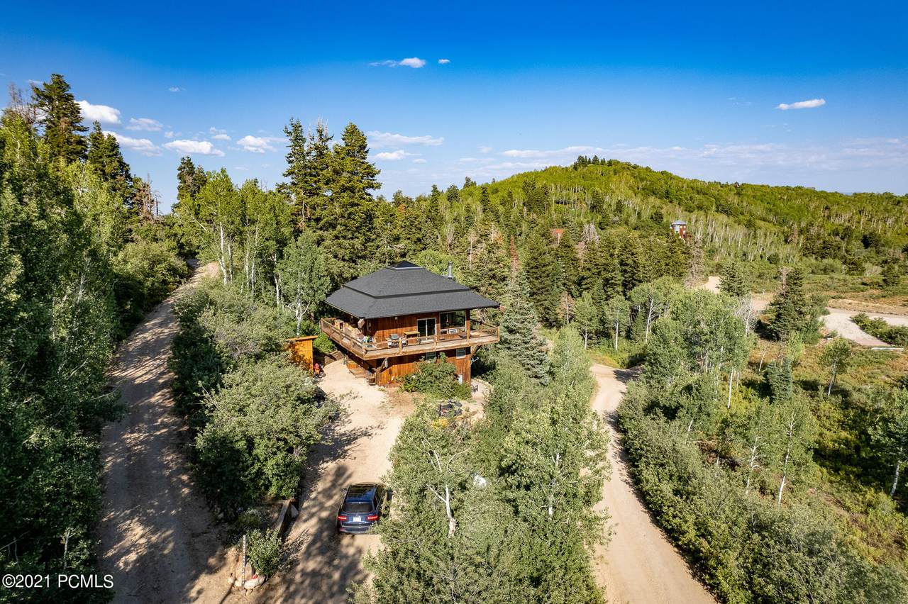 2421 Navajo Drive - Photo 1