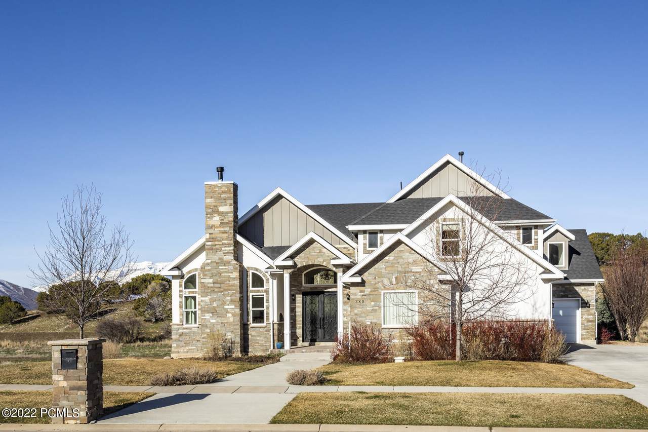 380 Lindsay Spring Road - Photo 1