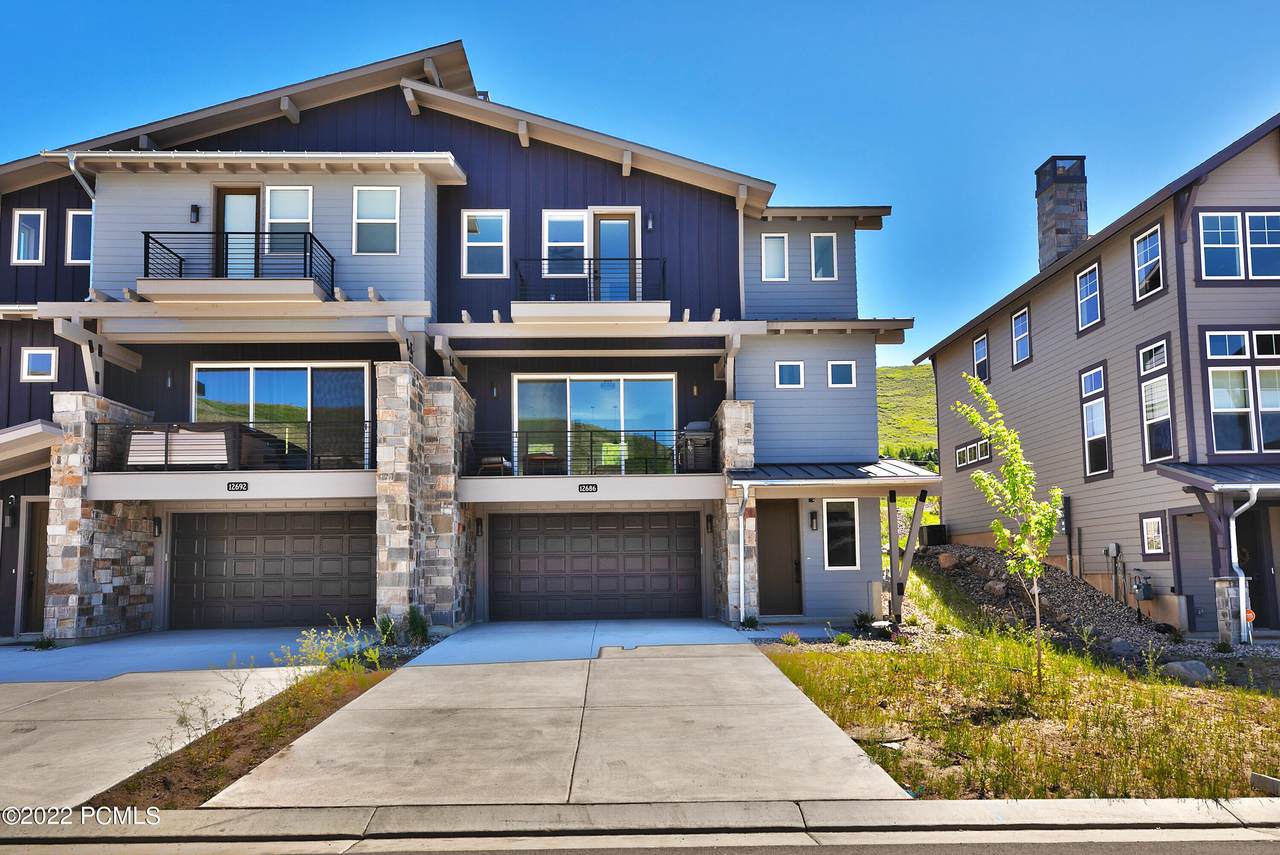 12686 Belaview Way - Photo 1