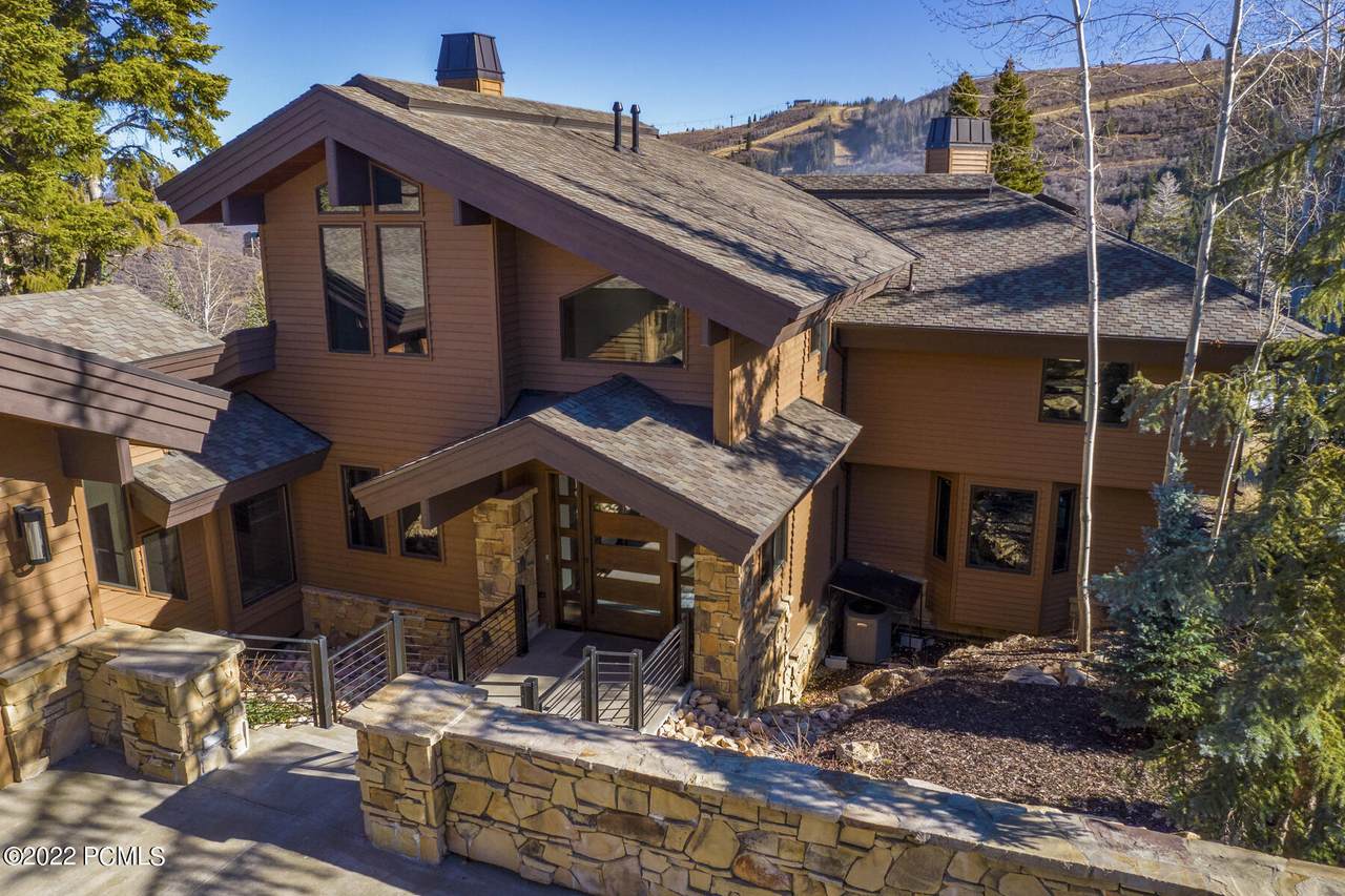 322 Centennial Circle - Photo 1