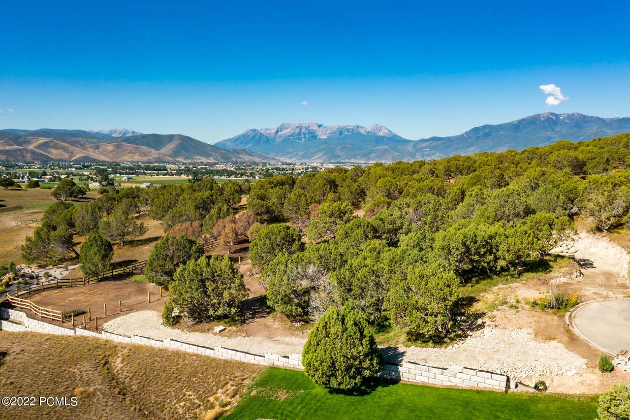 2881 Cedar Ridge Circle - Photo 1