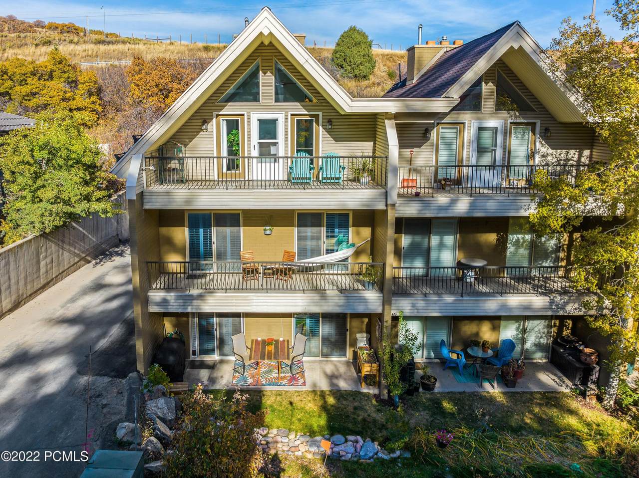 435 Aspen Drive - Photo 1
