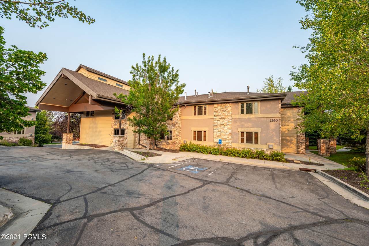 2260 Park Avenue - Photo 1