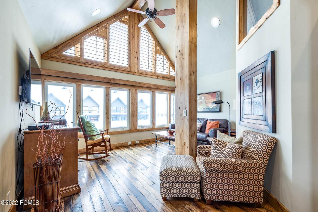 1415 Lowell Avenue - Photo 1