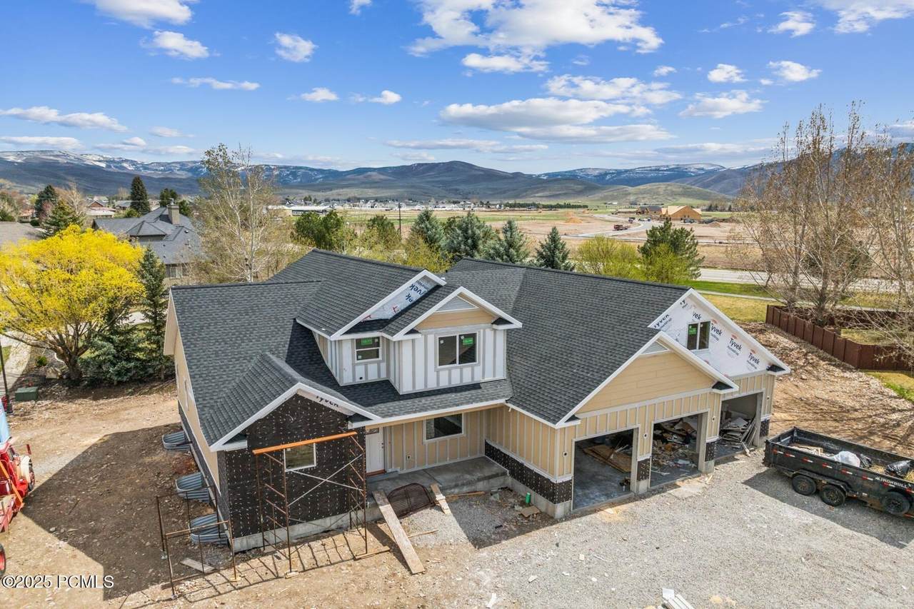 1121 Fieldstone Court - Photo 1