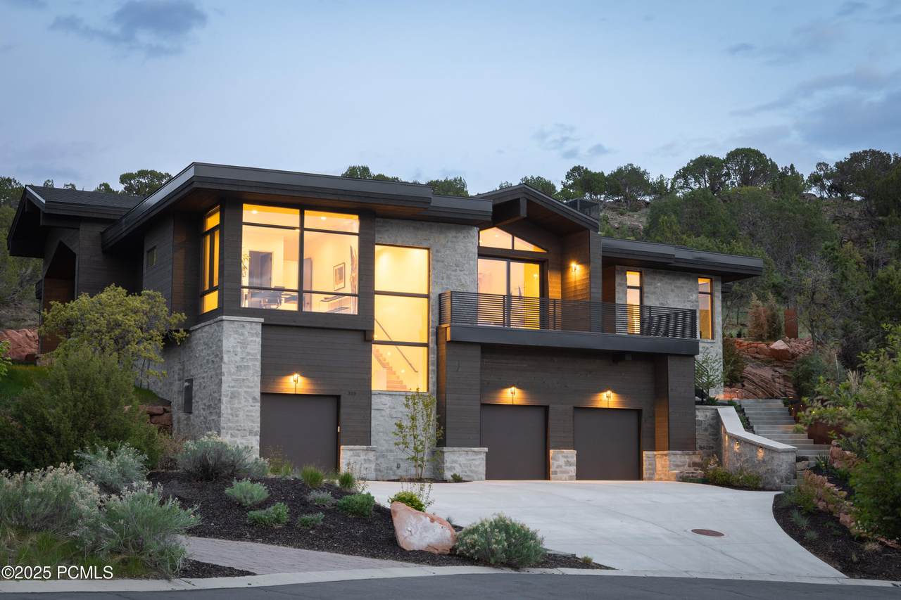 310 Red Ledges Boulevard - Photo 1