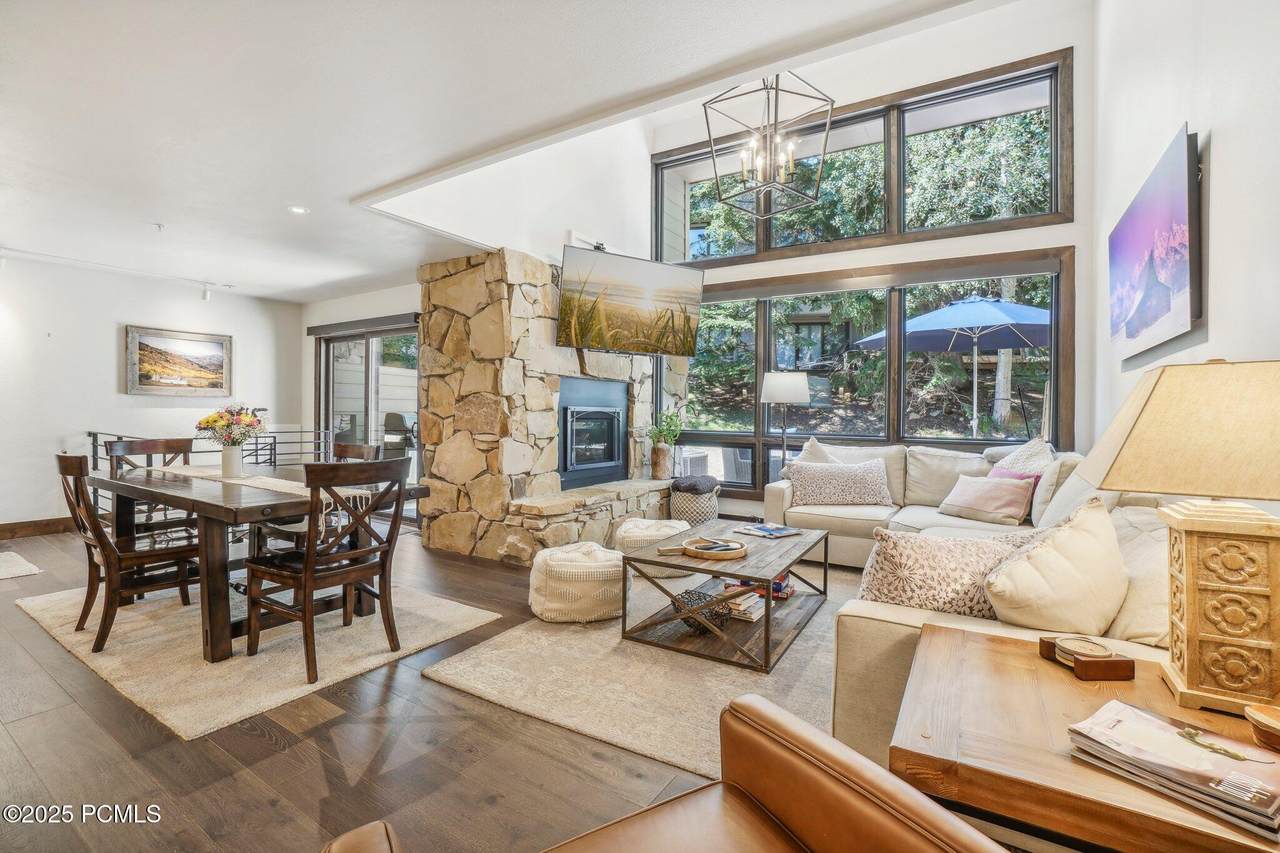 1164 Stonebridge Circle - Photo 1