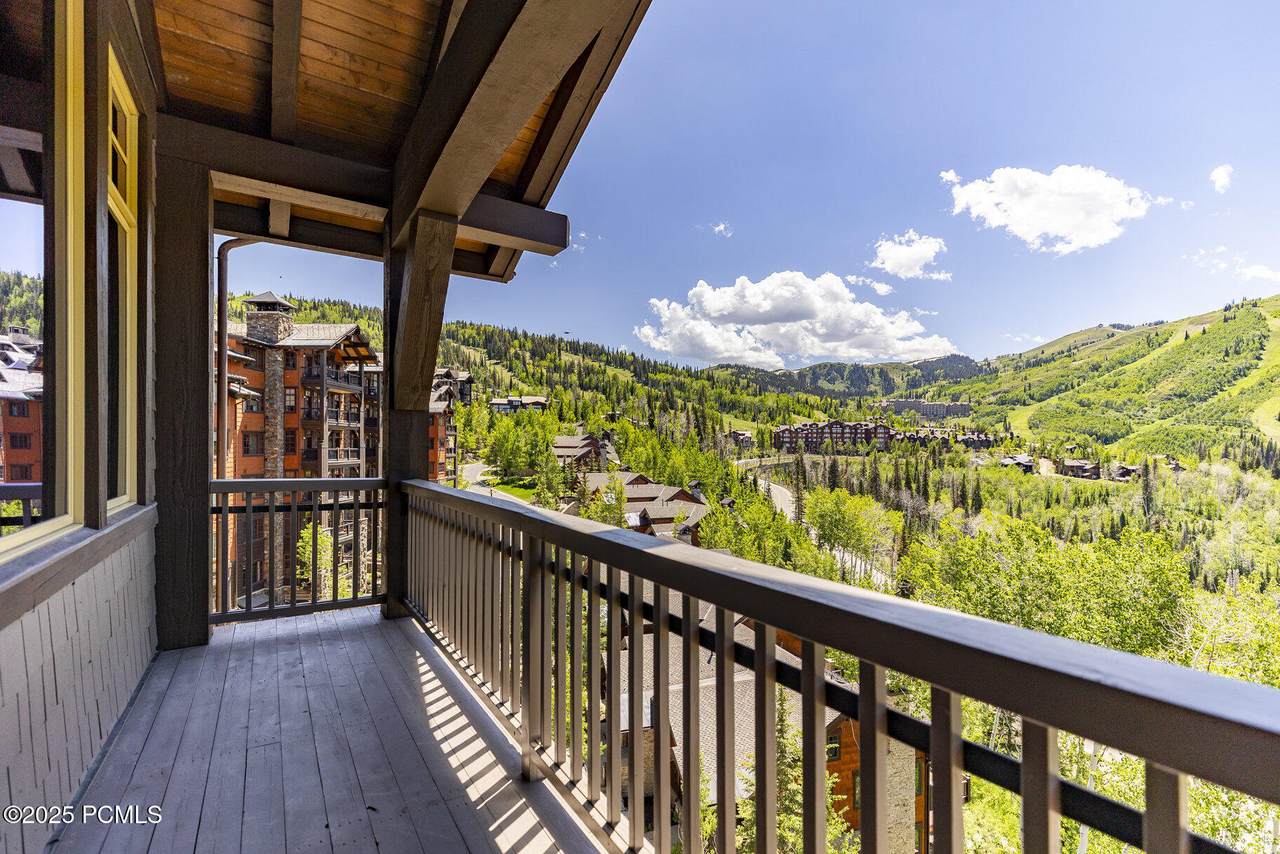 8902 Empire Club Drive - Photo 1