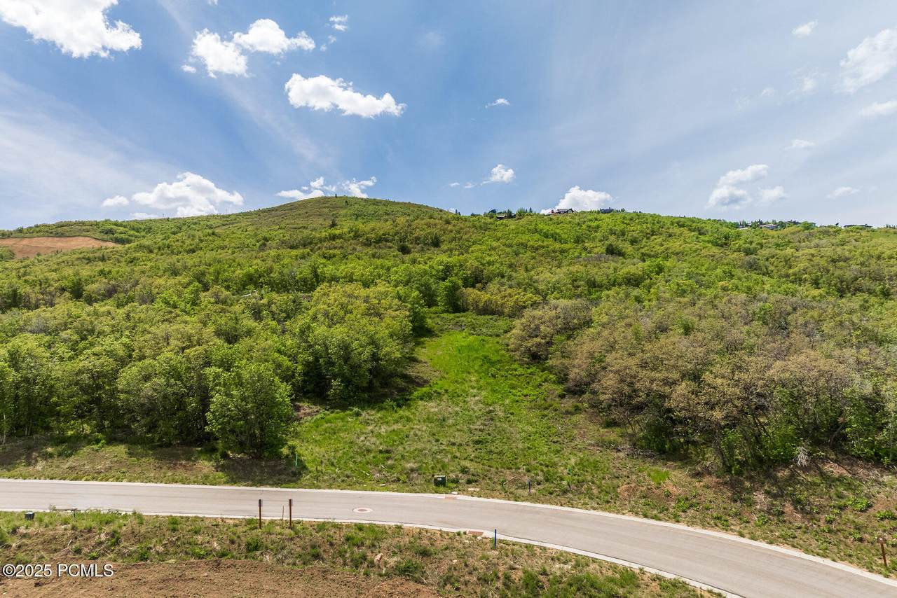 https://bt-photos.global.ssl.fastly.net/parkcity/1280_boomver_1_12502818-2.jpg