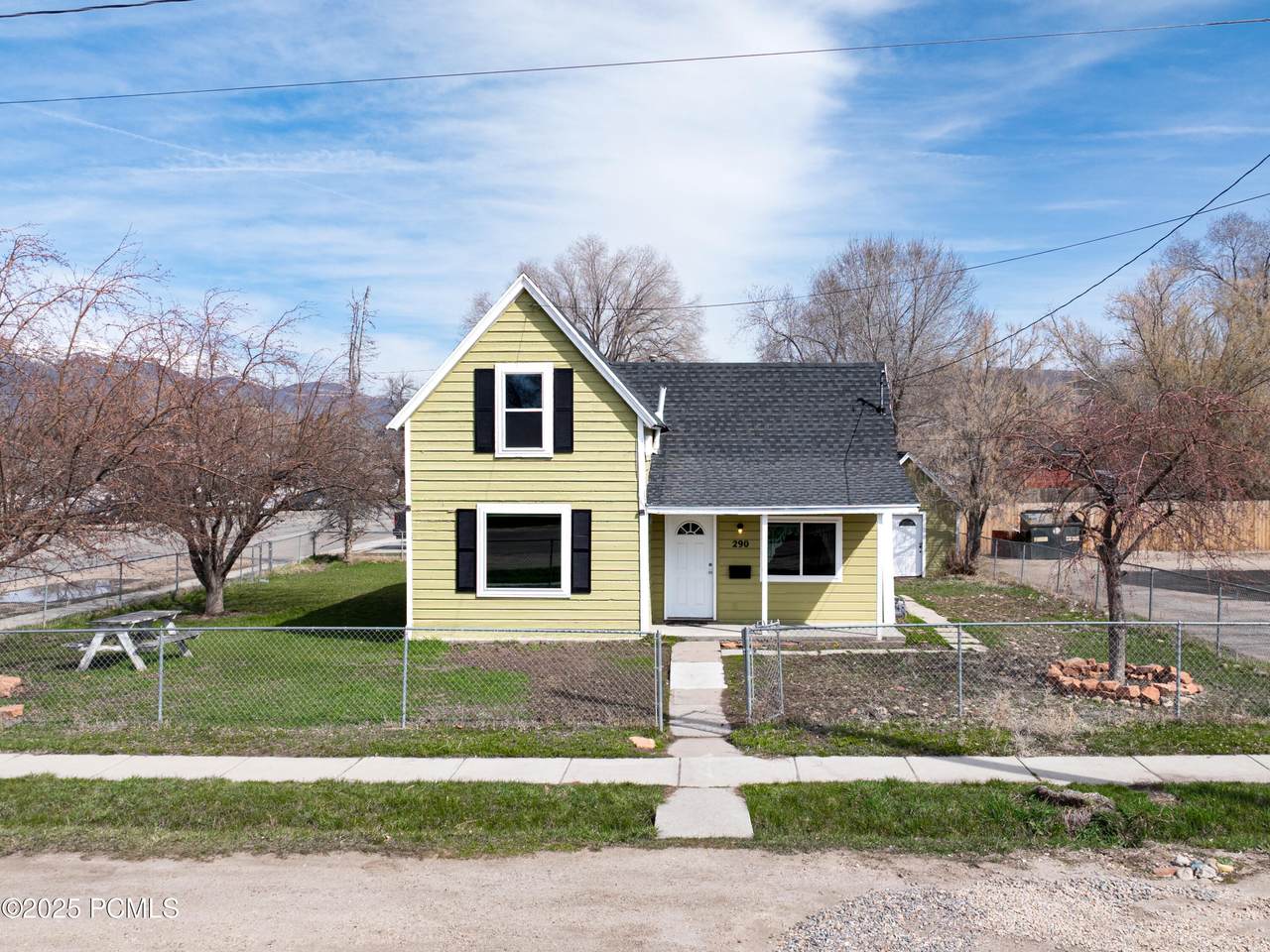 290 400 - Photo 1
