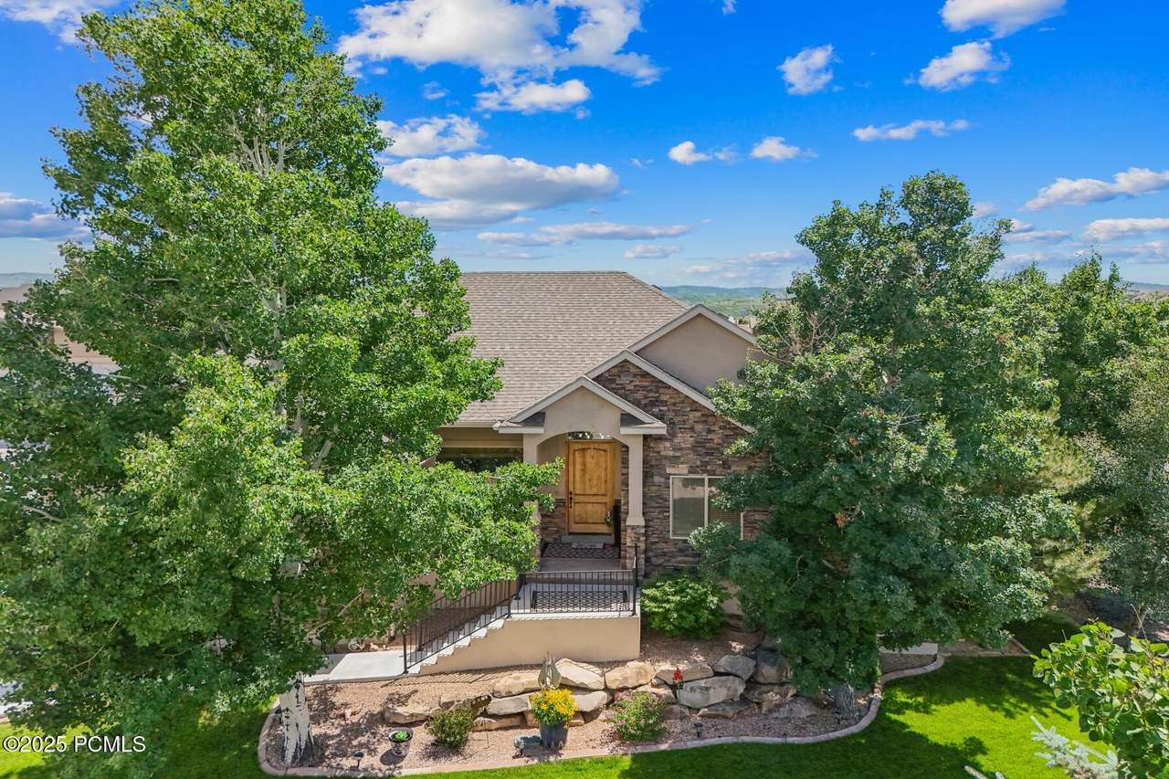 294 Willow Court - Photo 1