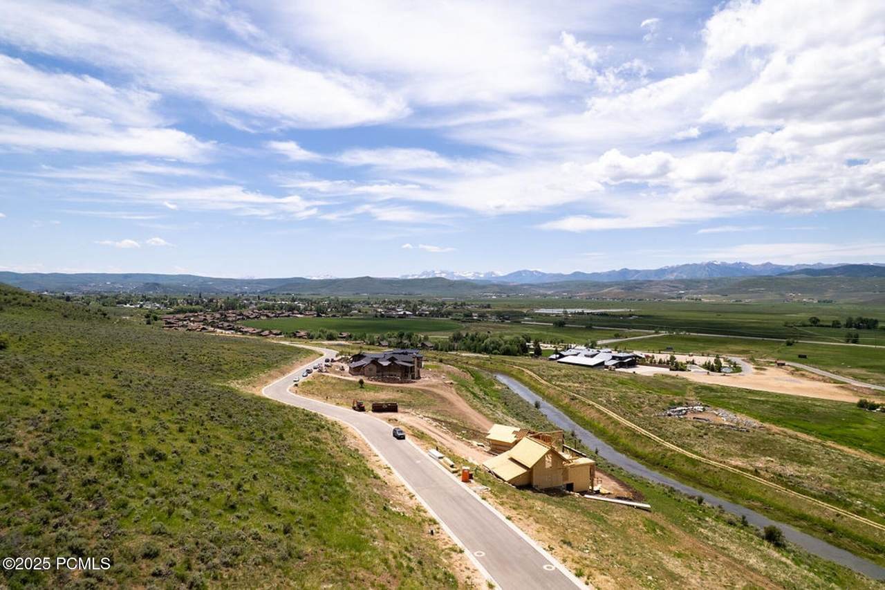 https://bt-photos.global.ssl.fastly.net/parkcity/1280_boomver_1_12503214-2.jpg