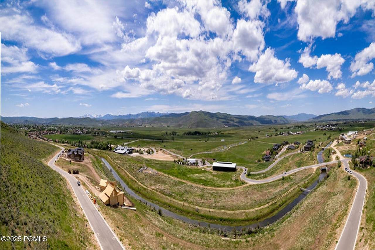 https://bt-photos.global.ssl.fastly.net/parkcity/1280_boomver_1_12503214-2.jpg