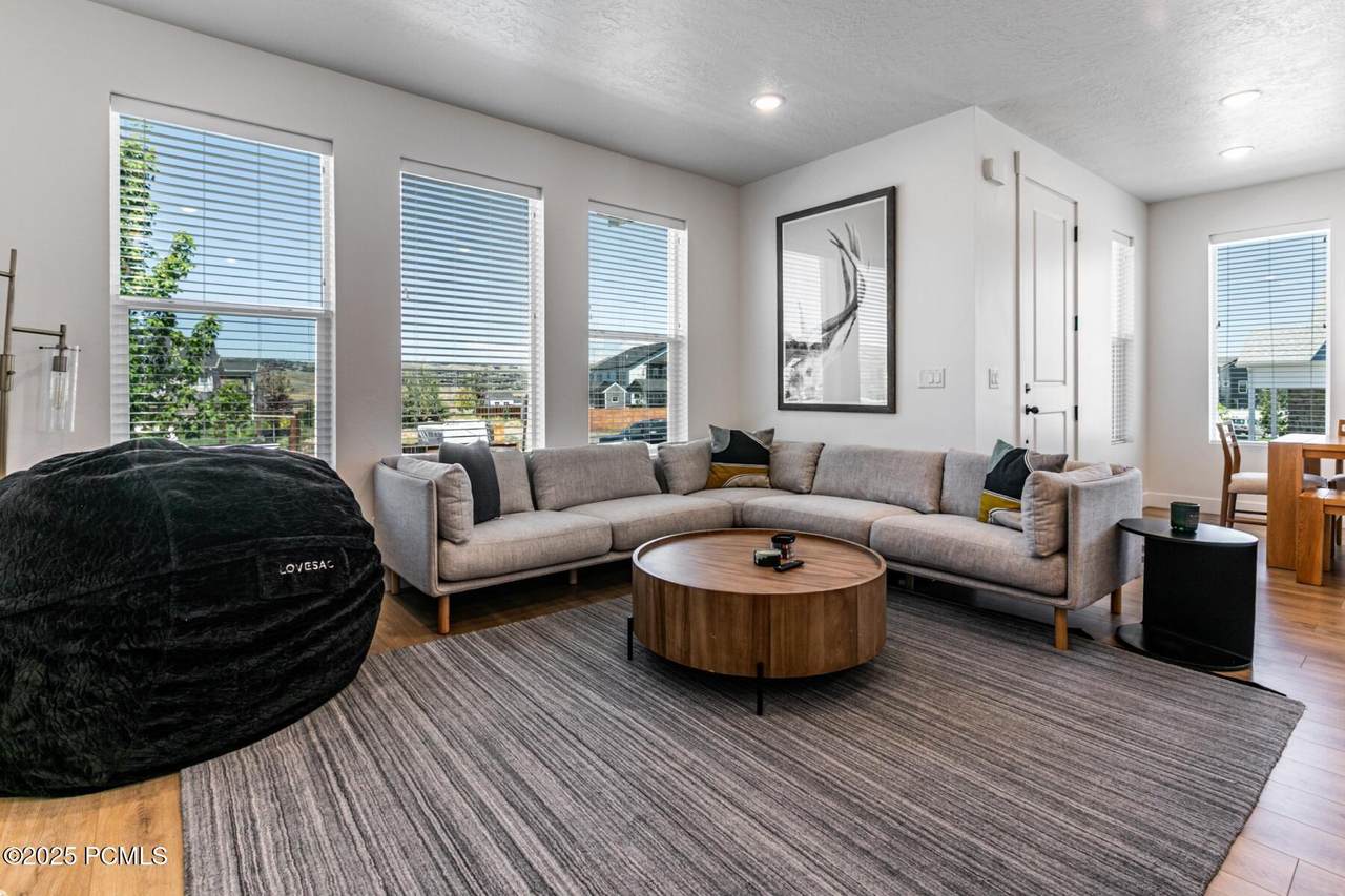 6885 Woods Rose Drive - Photo 1