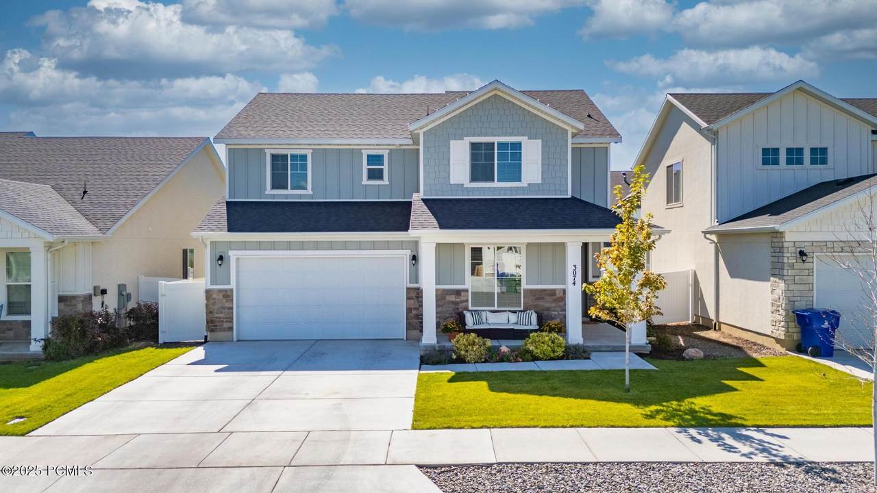 3074 Edgewater Lane - Photo 1