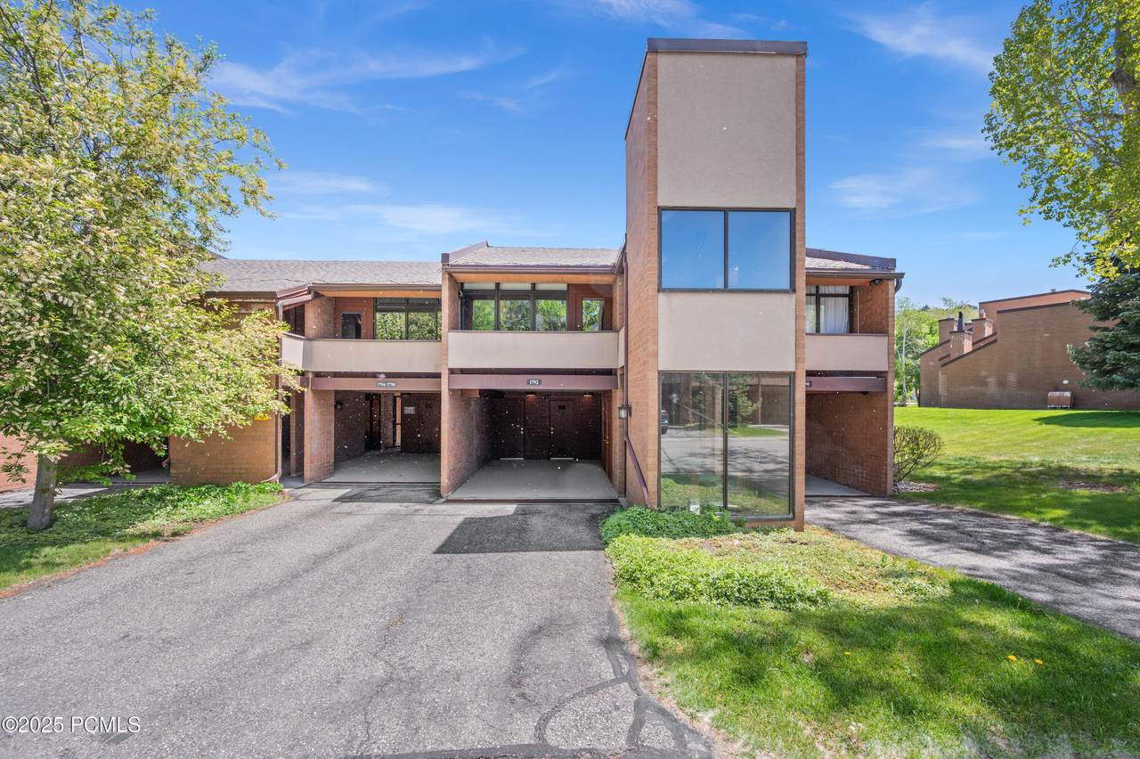 1792 Captain Molly Drive - Photo 1