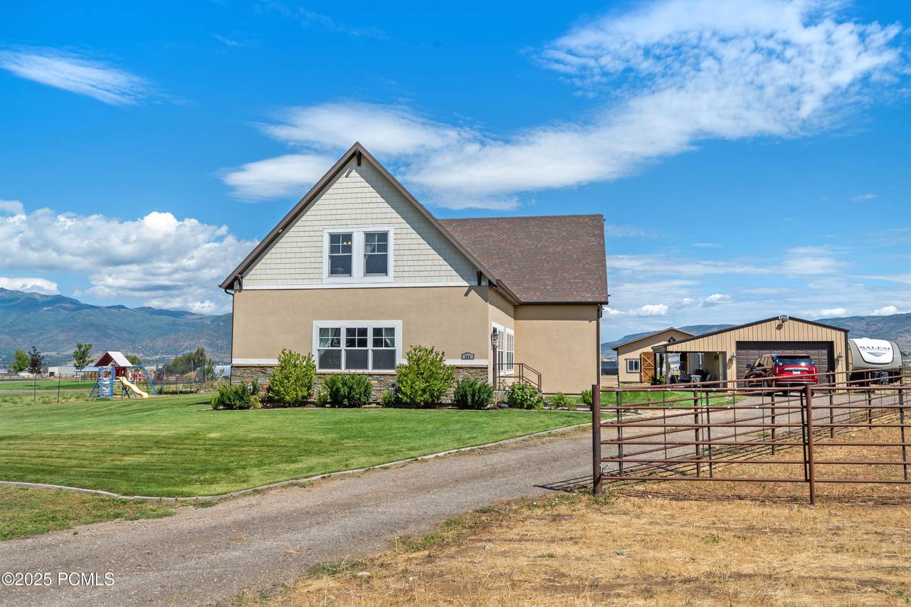 364 3000 S - Photo 1