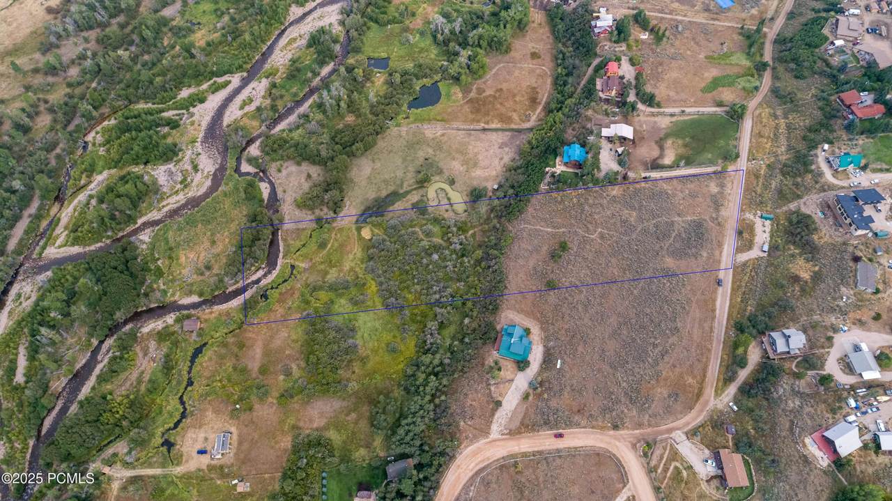 3889 River View Drive - Photo 1