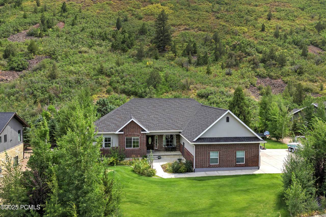 870 350 South - Photo 1