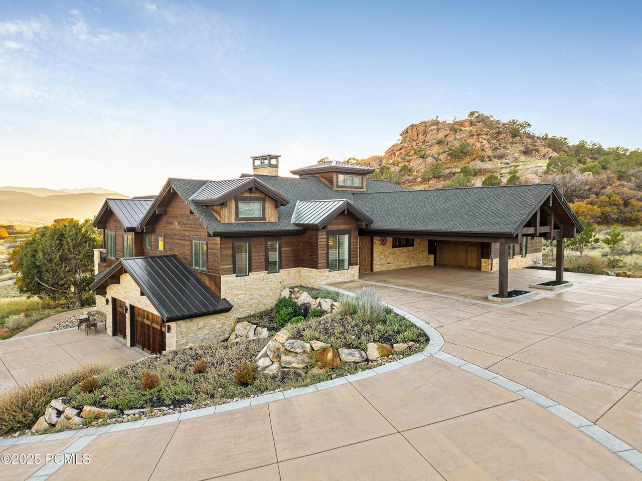 523 Red Mountain Court - Photo 1