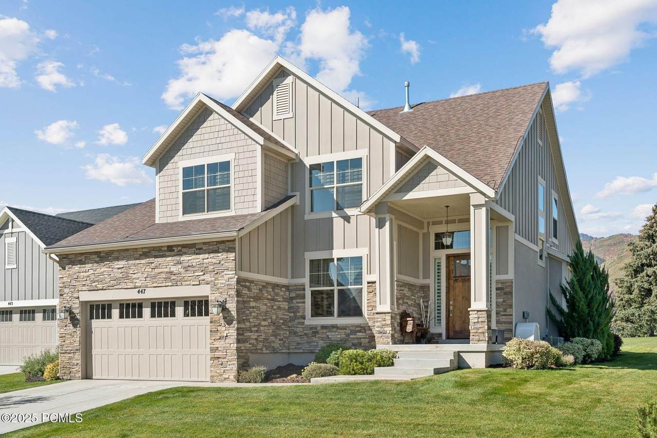 447 Fairway Drive - Photo 1